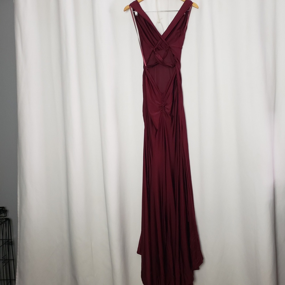 La Femme Burgundy Ruched Open Back V-Neck Formal Gown Dress Size 2 - Picture 5 of 11
